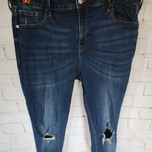 GUC Old Navy Deconstructed Rockstar Jeans